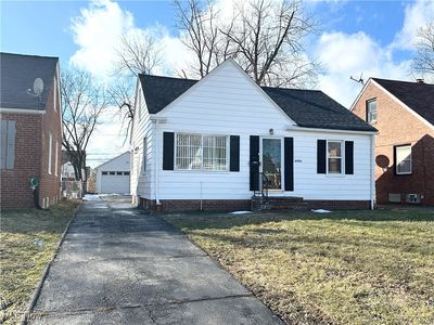 4400 Parkton Dr, Warrensville Heights, OH, 44128