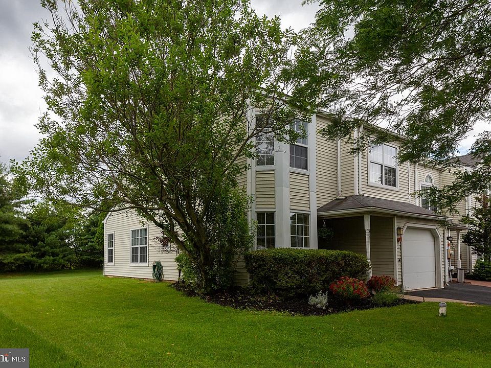 1st image of 31 Parkview Way