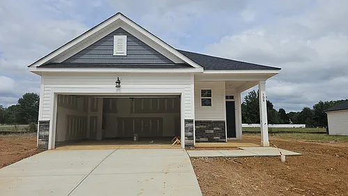 108 Fairwinds Dr Photo 1