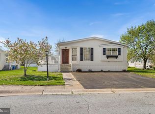229 Horseshoe Dr, Garnet Valley, PA 19060