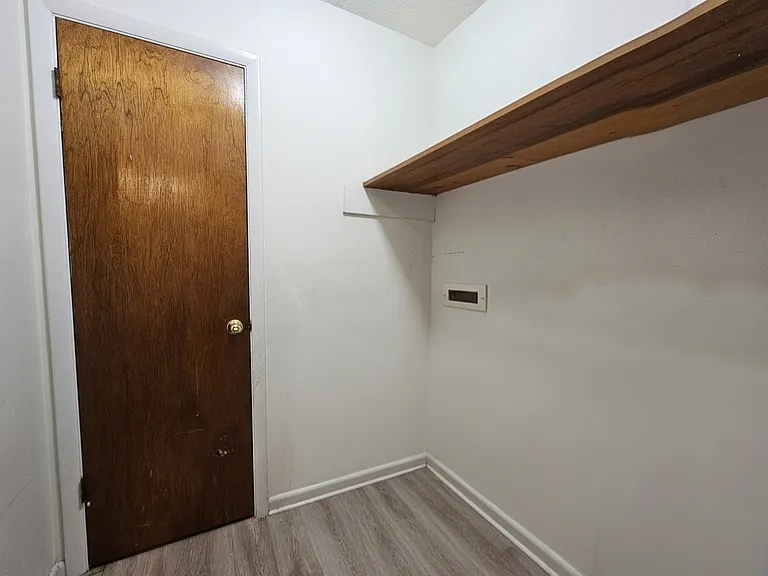 2501 Washington Street Ext — Photo 5