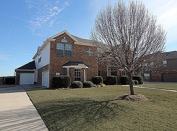 3rd image of 13516 Fishing Hole Ln