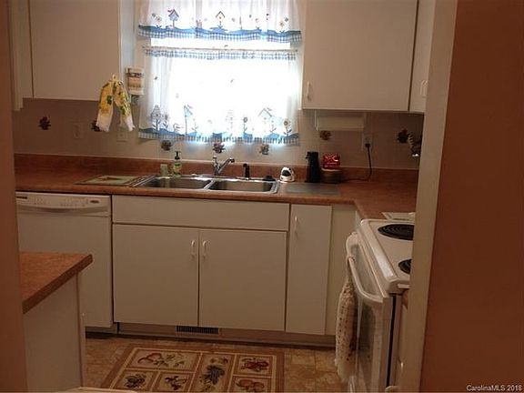 3rd image of 21 S Woodridge View Ct