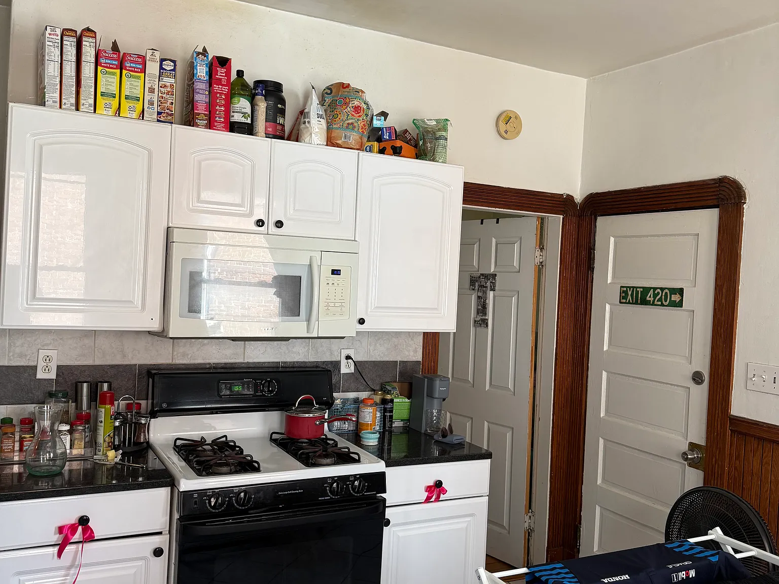 3 bed, 1600 sqft, $3,200 — Photo 3