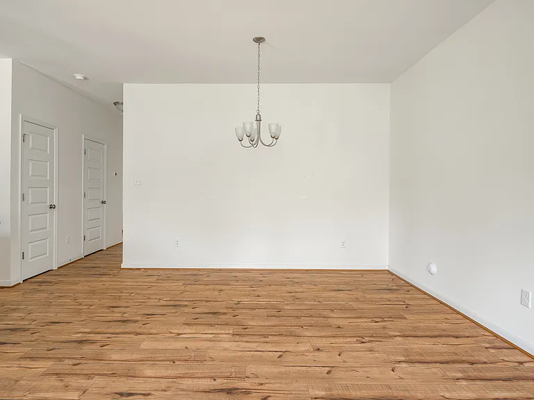 18352 Palisades Ct — Photo 13