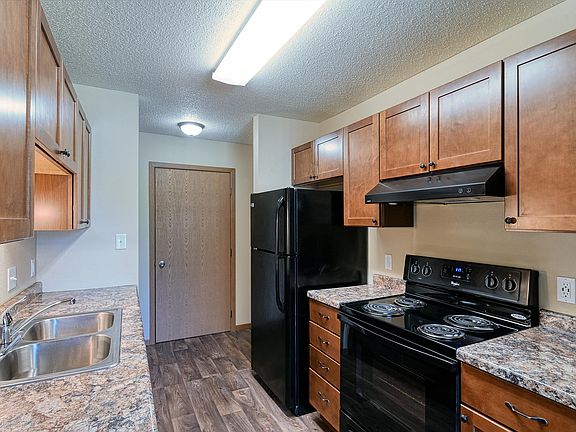 5th image of 1925 S 29th St APT 3