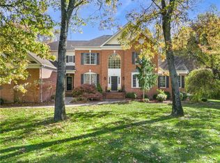 97 Creekside Rd, Hopewell Junction, NY 12533