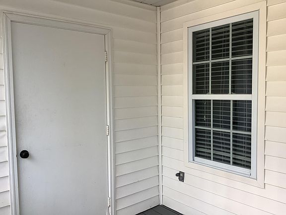 3rd image of 2092 S Sherwood Dr APT H60