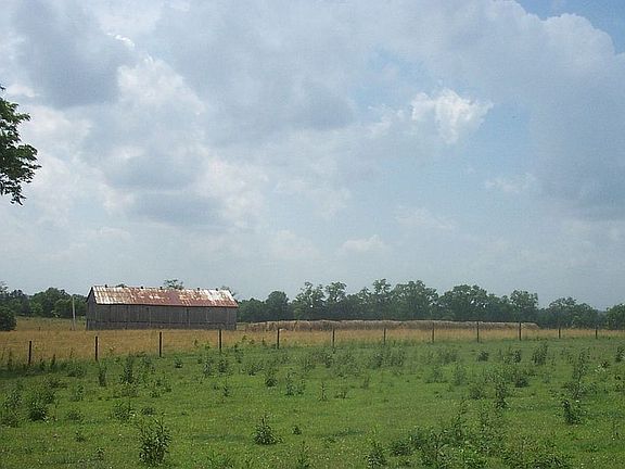 5th image of 685 Pretty Run Rd