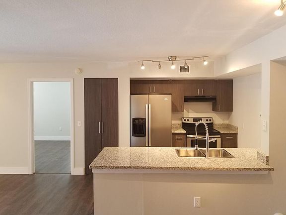 3rd image of 4200 San Marino Blvd APT 101