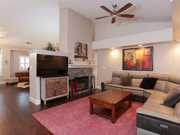 3rd image of 9064 Stinson Beach Way