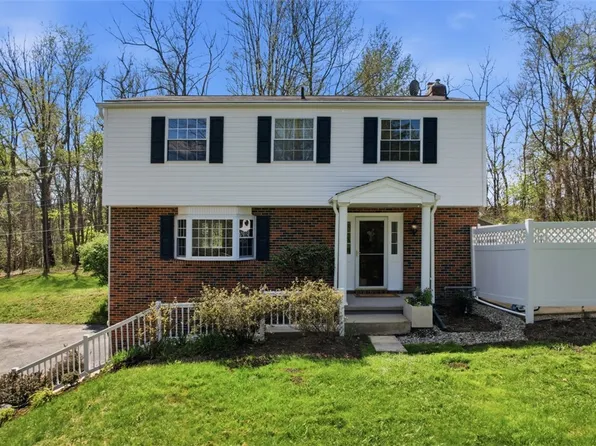 5705 Summit St, Gibsonia, PA 15044
