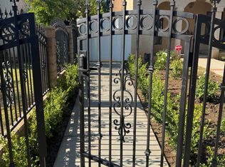 16055 Gledhill St, North Hills, CA 91343