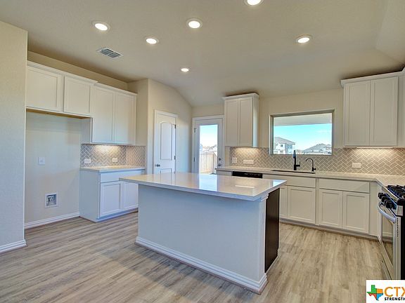 5th image of 2053 Flametree Ave