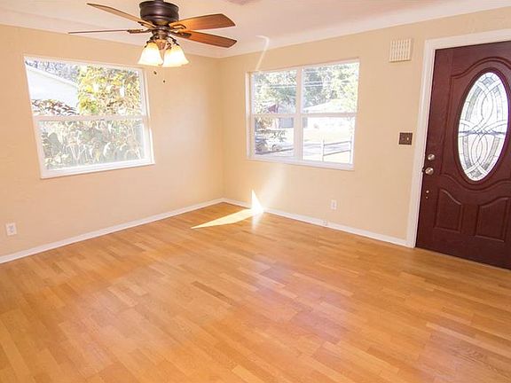 3rd image of 2042 52nd Ave N