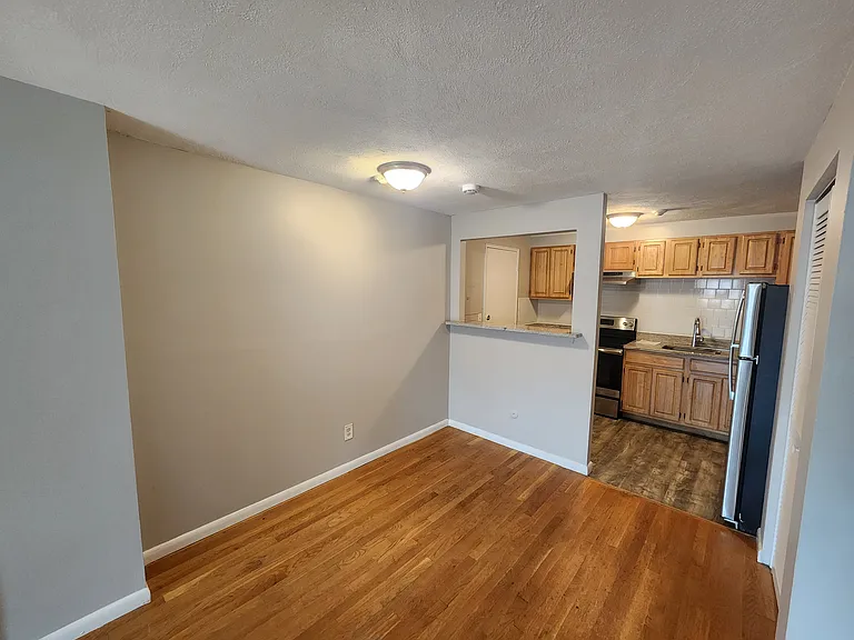 50 Elmwood Park #2 — Photo 1