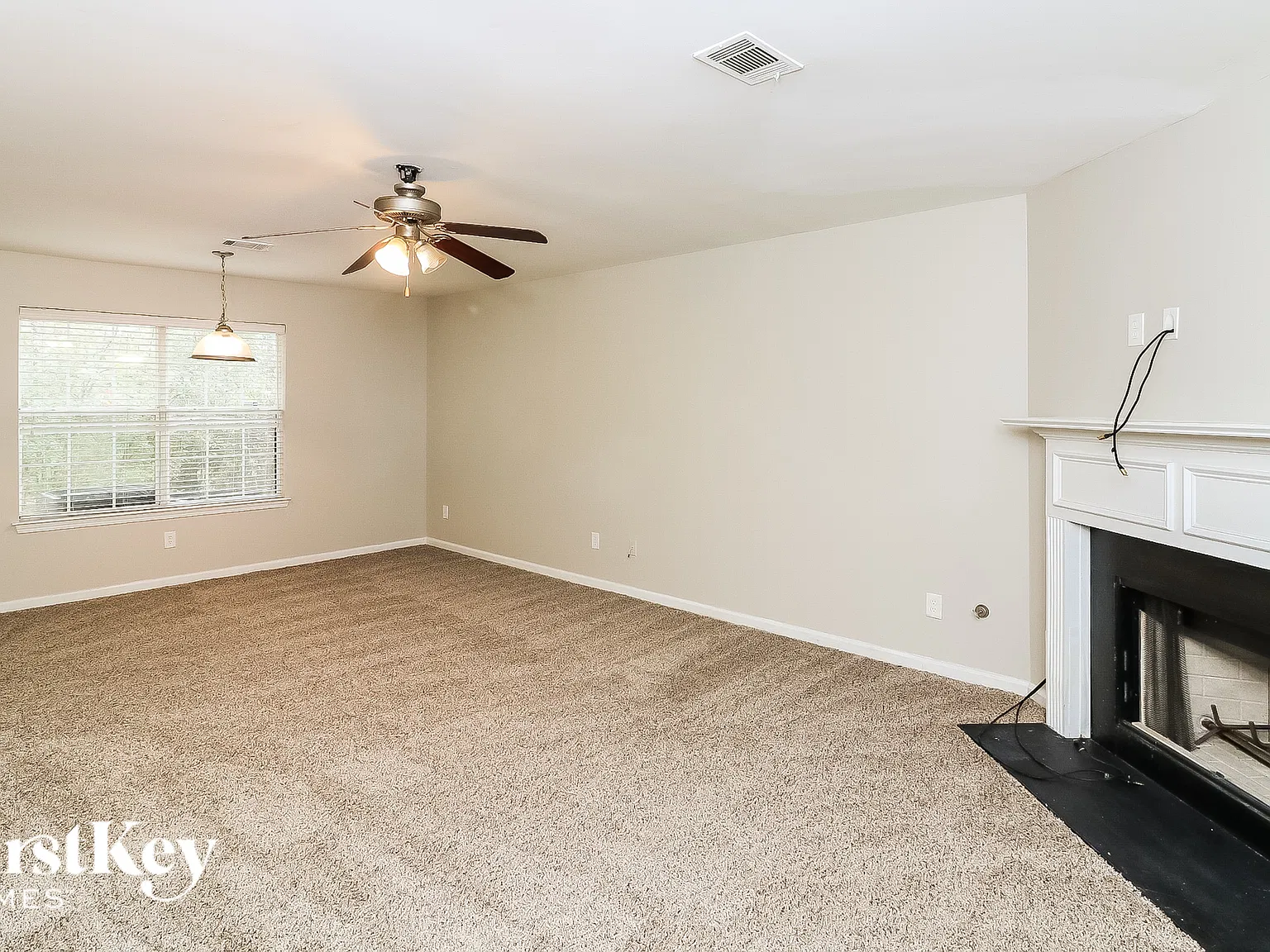 5 bed, 3.0 bath, 3854 sqft, $3,380 — Photo 2