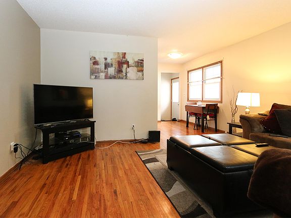 4th image of 3235 39th Ave S #1