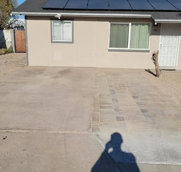 6717 N 53rd Ave — Photo 3