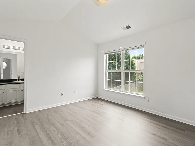 2724 Mulberry Pond Dr — Photo 18