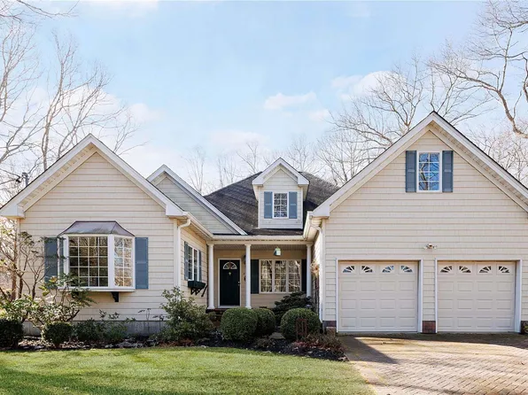 400 Ships Drive, Southold, NY 11971