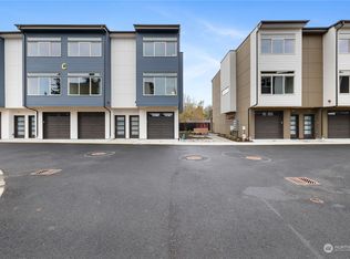5020 148th St SW UNIT D3, Edmonds, WA 98026