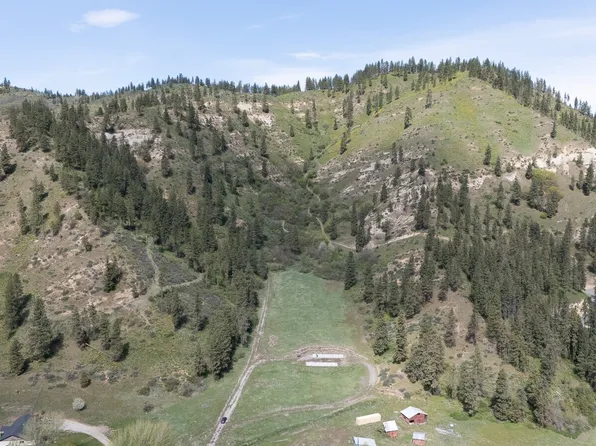 67 Karl Downs Lane, Cashmere, WA 98815