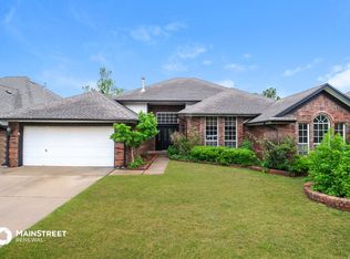 19808 Harness Ct, Edmond, OK 73012