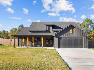 190 Shady Oaks Dr, Lufkin, TX 75904