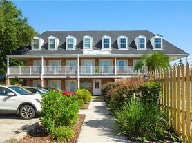 818 Moss St, New Orleans, LA