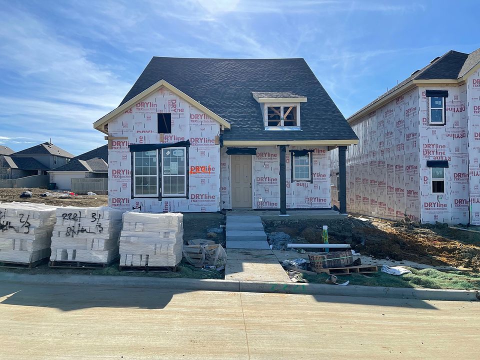 Quick Move In Home by Ashton Woods