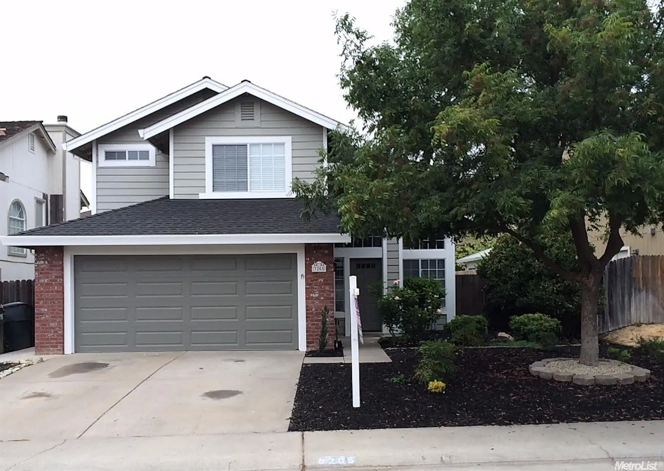 3205 Glentana Way photo 1