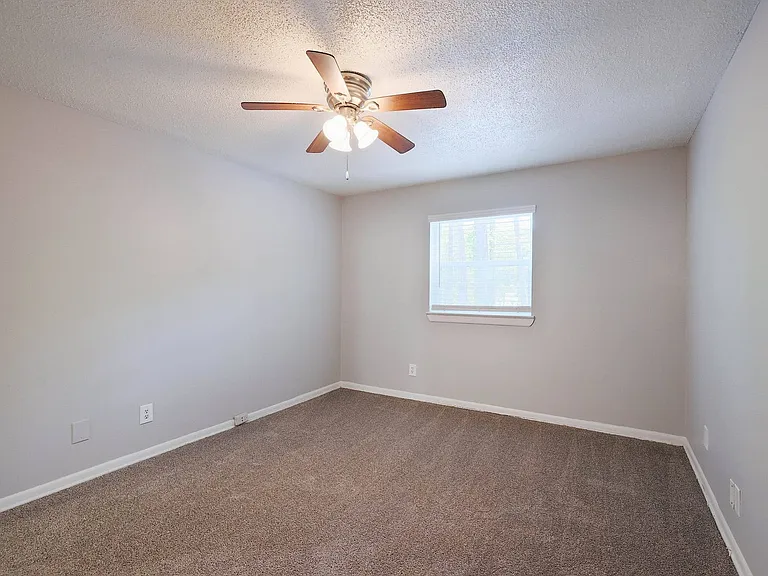 Hampton Hall | Comfort, Convenience, & Community All In One — Photo 254