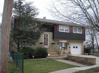 80 Romanowski St, Carteret, NJ 07008