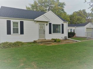 804 Allyn St, Creve Coeur, IL 61610