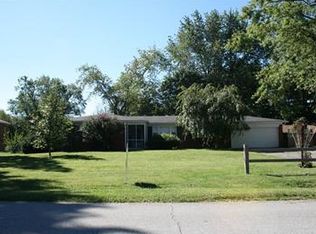 509 Orchard Ln, Greenwood, IN 46142