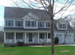 3 River Edge Rd, Mansfield, MA 02048