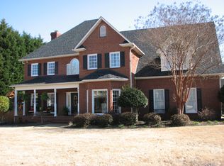 1 Foxglen Ct, Simpsonville, SC 29680