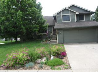1937 E Rose Ave, Des Moines, IA 50320