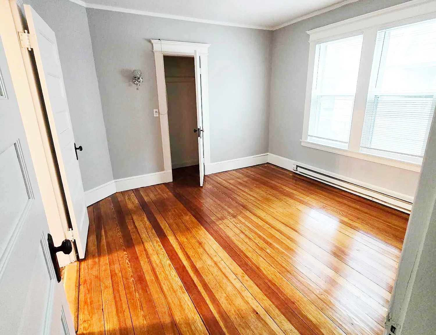 3 bed, 1.0 bath, 13114 sqft, $1,750 — Photo 3