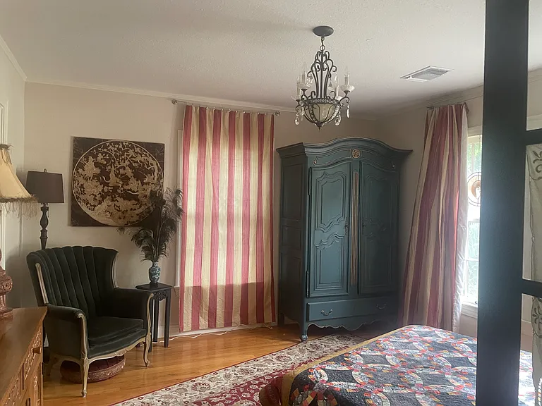 2202 Lindell Ave #2 — Photo 6