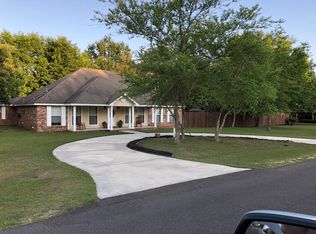 8 Holly Trl, Petal, MS 39465