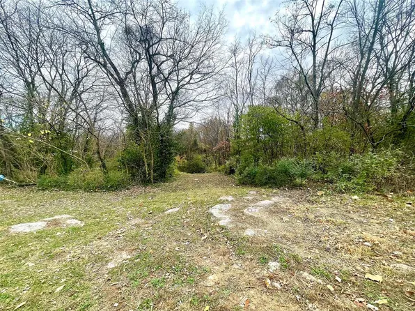 306 E 9th St, Russellville, KY 42276