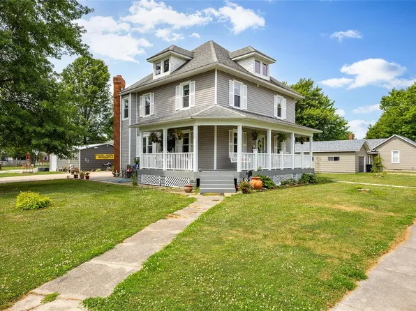 402 W Main St, Mount Olive, IL 62069