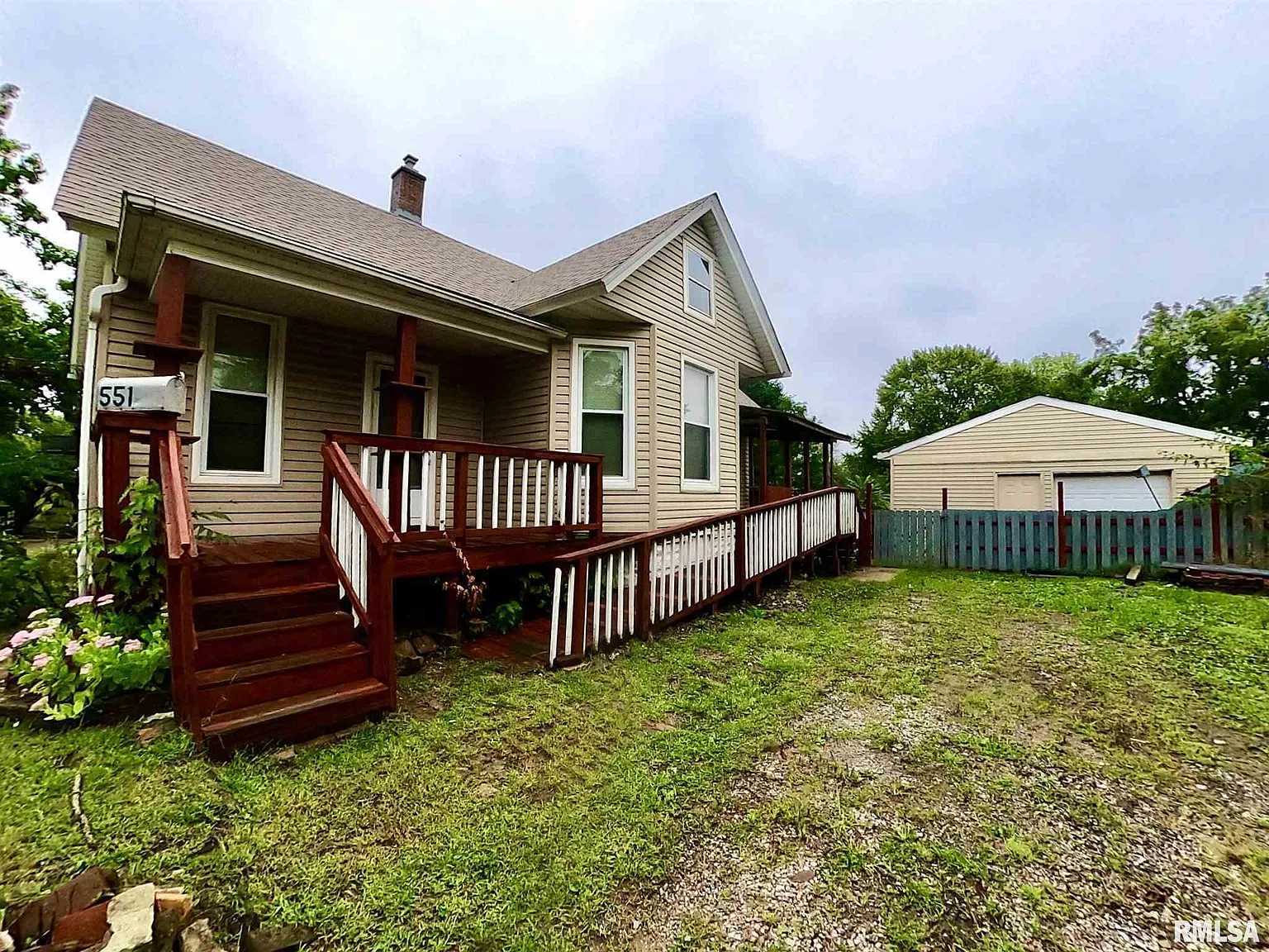 551 20th Ave photo 1