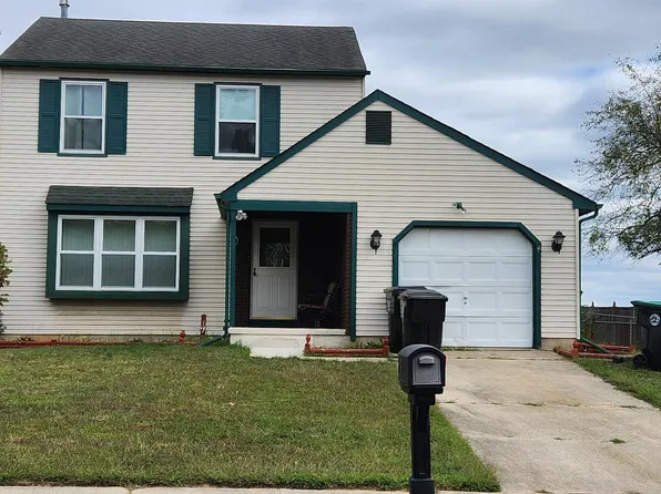 3 Covington Dr, Sicklerville, NJ 08081