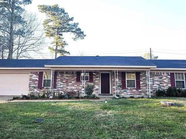 1514 Peterson Ln, Henderson, TX 75654