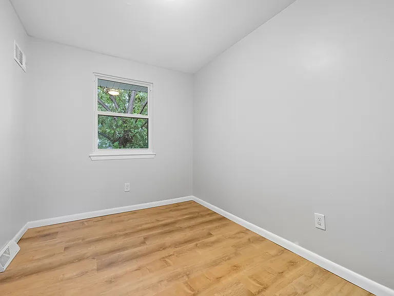 2nd floor, bedroom 2