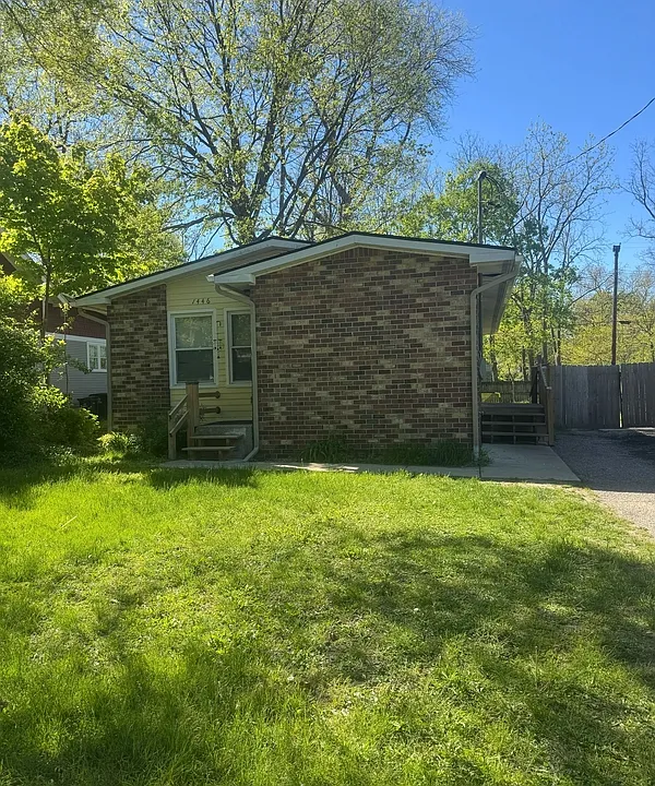 1446 Rosewood St