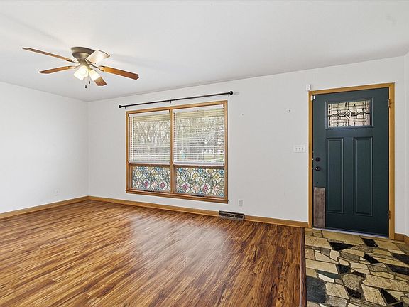 4th image of 823 S Barnes Avenue